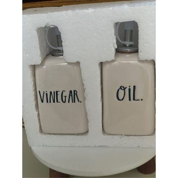 Rae Dunn Oil And Vinegar - Picture 1 of 2